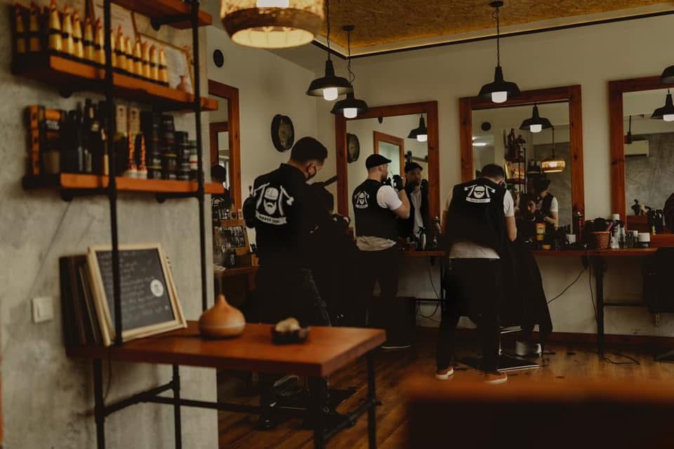 Barber Svani in Action